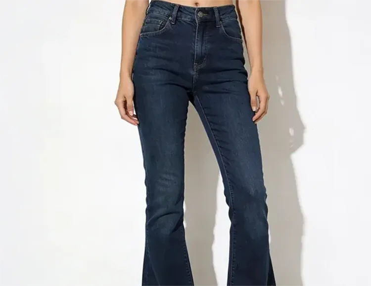 El uniforme democrático del mundo moderno